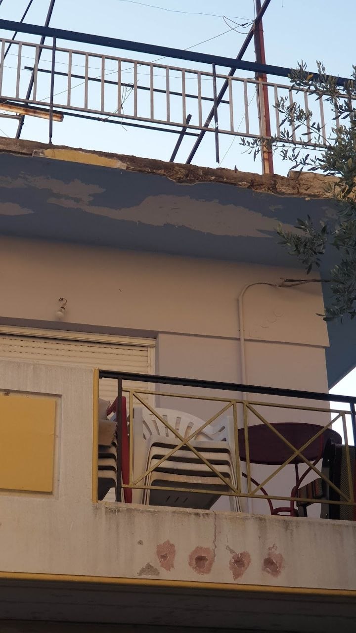 Θερμοπρόσοψη και εξωτερική ανακαίνιση κτιρίου στην Αθήνα