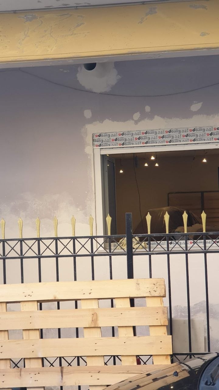 Θερμοπρόσοψη και εξωτερική ανακαίνιση κτιρίου στην Αθήνα
