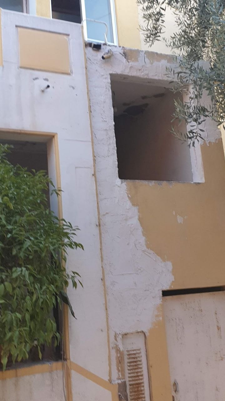 Θερμοπρόσοψη και εξωτερική ανακαίνιση κτιρίου στην Αθήνα