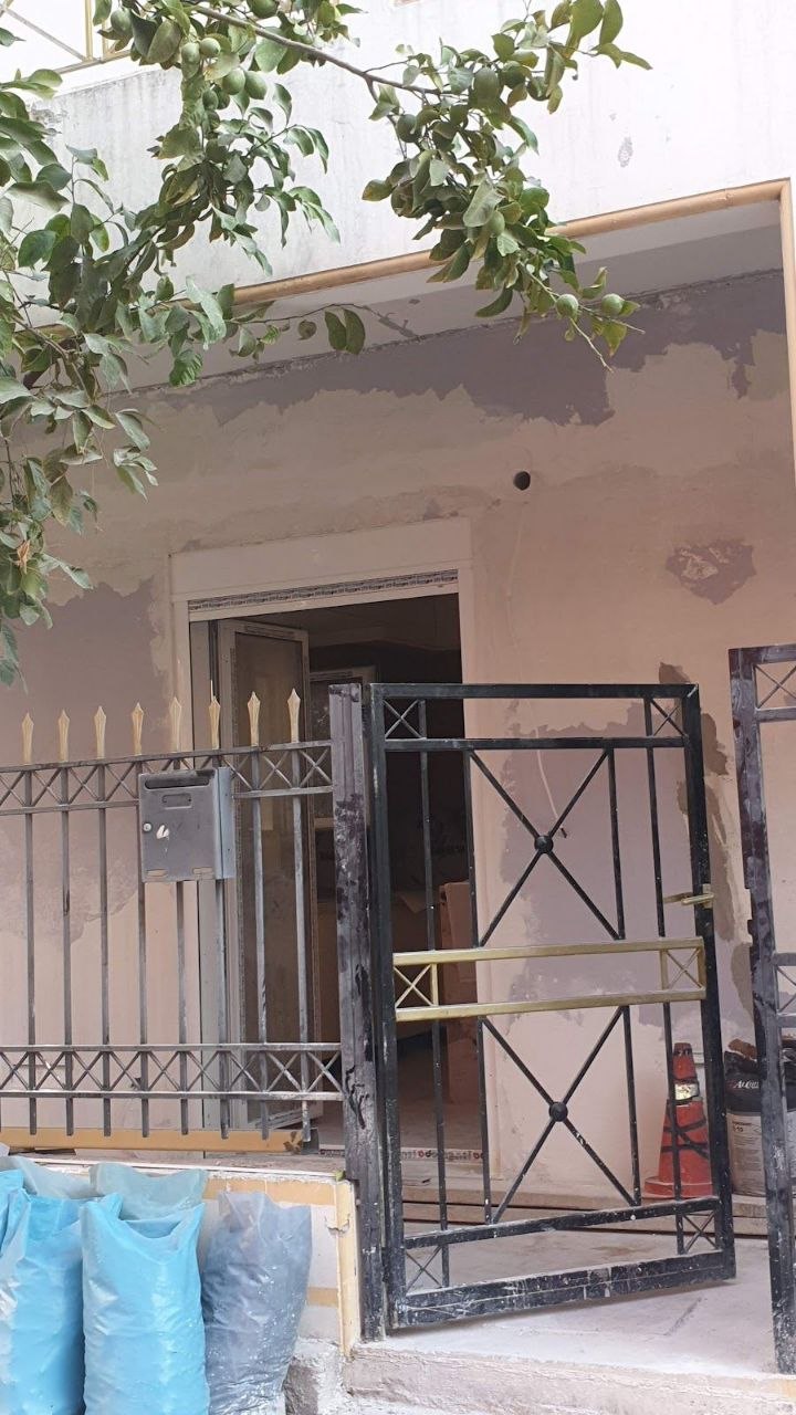 Θερμοπρόσοψη και εξωτερική ανακαίνιση κτιρίου στην Αθήνα